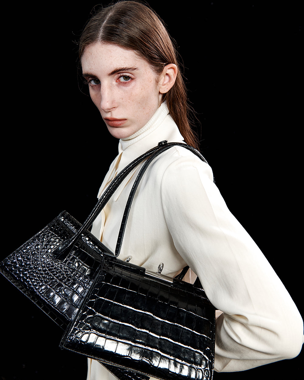 Como Bag - Black (Croc Embossed)