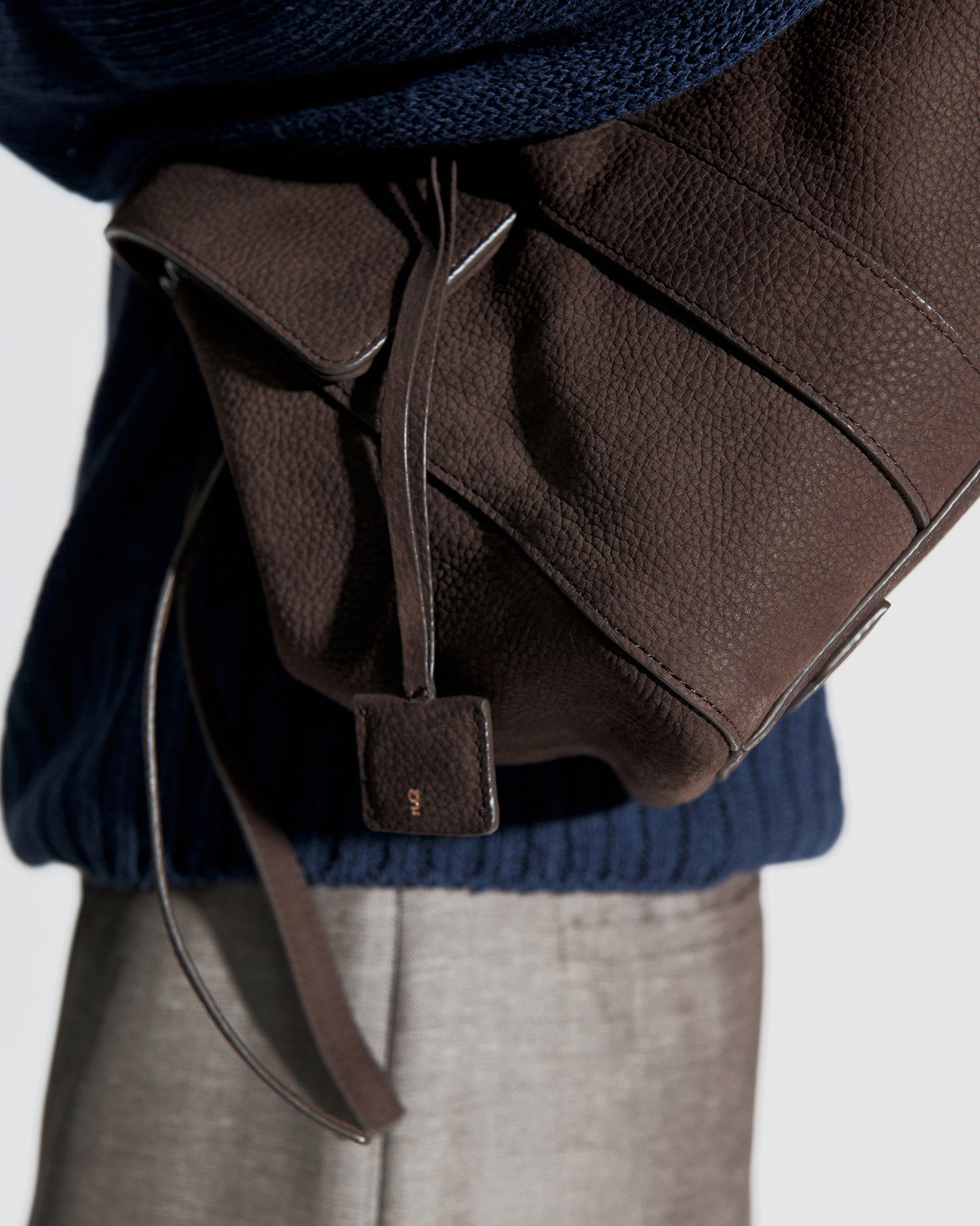 Journey Bag - Dark Chocolate (Nubuck)