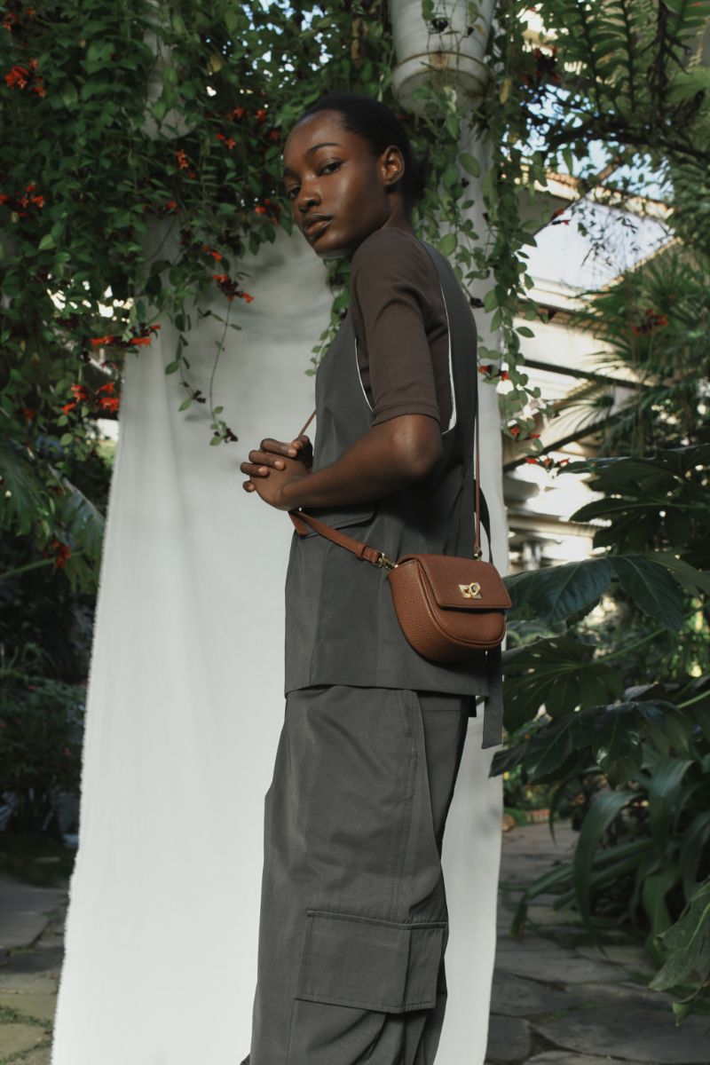 Journey S バッグ - チェスナット (スエード)